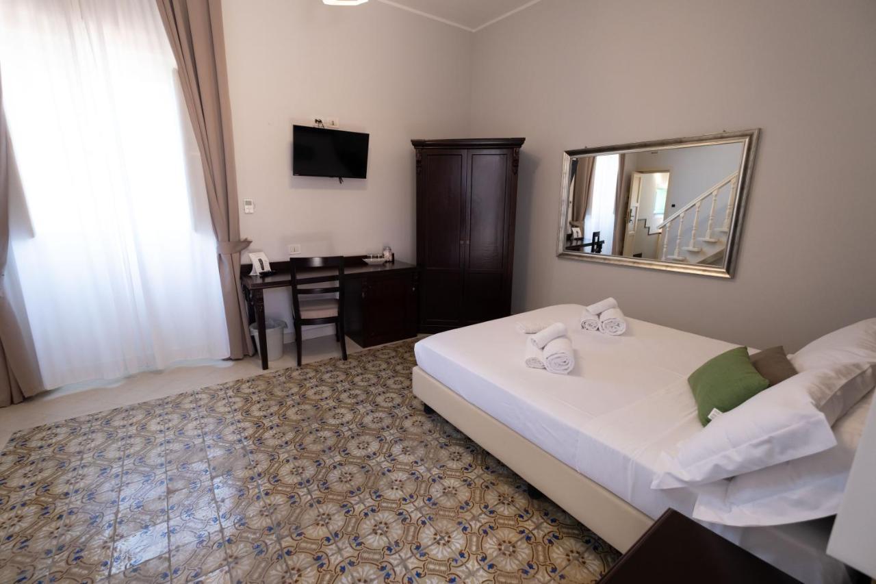 Hotel Borgo di Ciàula Santa Flavia Extérieur photo